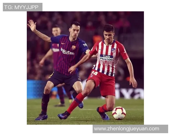 足球明星化身普通人踢球展现真实魅力与激情的精彩瞬间 足球明星化身普通人踢球展现真实魅力与激情的精彩瞬间