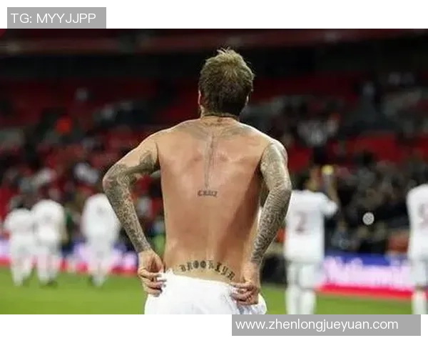 足球明星独特纹身背后的故事与过程全记录