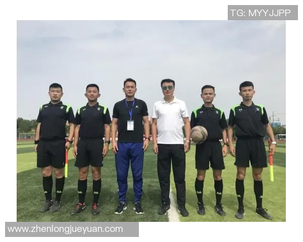 足球明星钟俊的成长历程与辉煌成就全解析